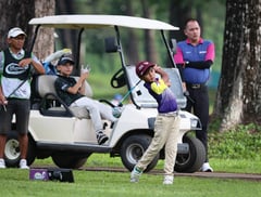 Cebu’s jungolf champ coaches fellow kids